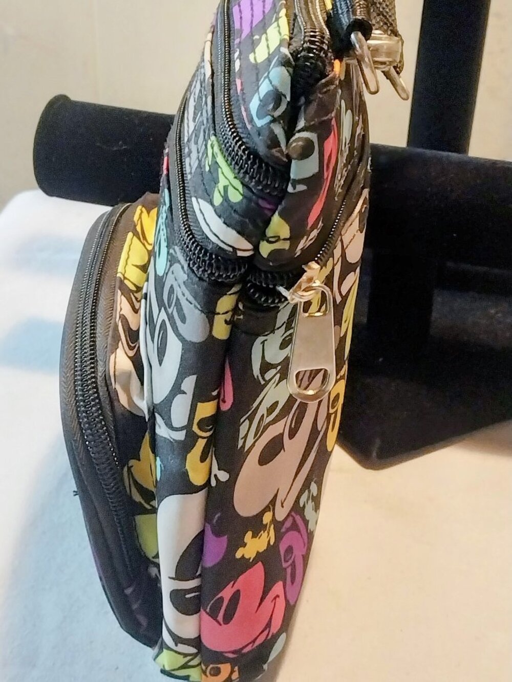 Authentic Disney Parks Pop Art Mickey Mouse Multi Color Cross Body Bag Purse 7X9 - Picture 3 of 9